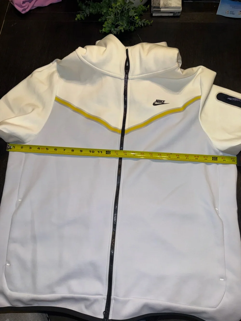 Nike White Hooded Windbreaker with Yellow Sleeve and Chest Accents